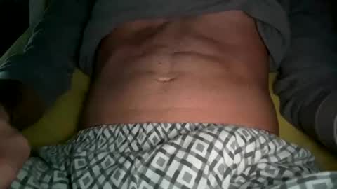 Snapshot of robbertoss chatting on 5, 2, 2025 All4you online show from 5, 2, 2025