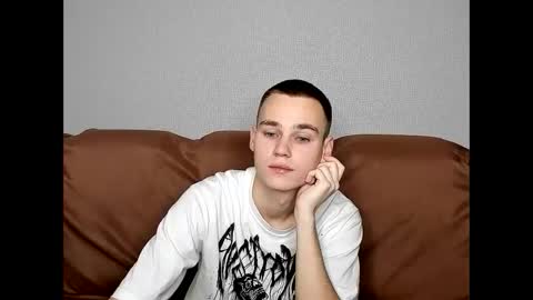 robert10211 online show from 3, 11, 2025