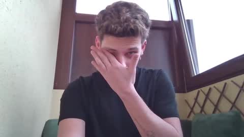 Snapshot of roberto_twink1 chatting on 2, 2, 2025 Roberto online show from 2, 2, 2025