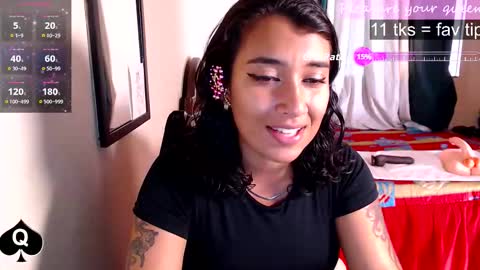 Snapshot of robin_h00t chatting on 26, 11, 2025 Ivanna and Robin online show from 26, 11, 2025