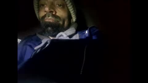 Snapshot of robincom23 chatting on 1, 2, 2025 R online show from 1, 2, 2025