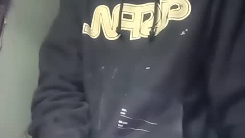 Snapshot of robincom23 chatting on 26, 9, 2025 R online show from 26, 9, 2025