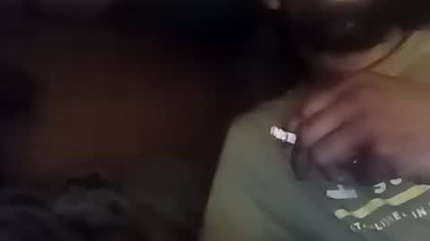 Snapshot of robincom23 chatting on 25, 10, 2025 R online show from 25, 10, 2025