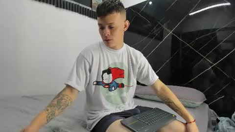 Snapshot of robinlion91 chatting on 15, 7, 2026 robinlion91 online show from 15, 7, 2026