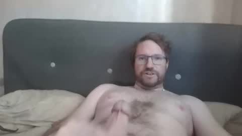 robinouhot online show from 20, 2, 2025