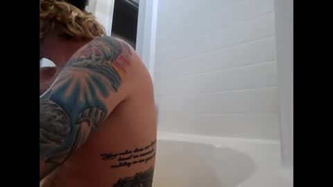 rockhardsurfers online show from 1, 1, 2025