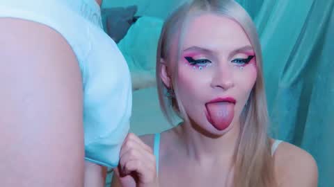 Lina and Den online show from 2, 3, 2026