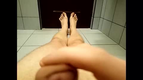 Snapshot of rodriguez81 chatting on 13, 11, 2025 F online show from 13, 11, 2025