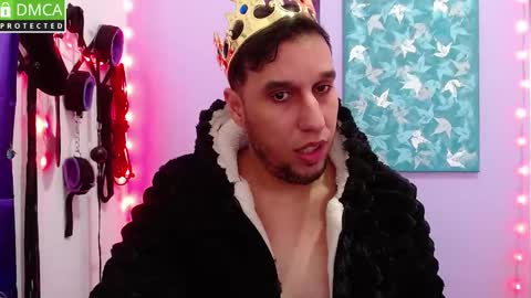 Thiago independent model online show from 24, 11, 2025