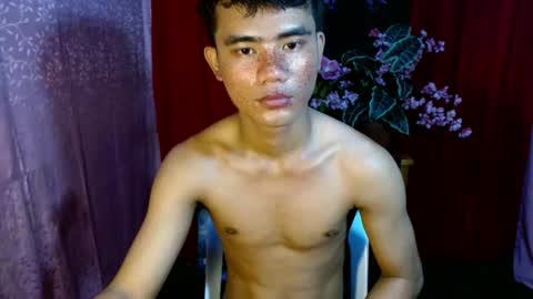 Snapshot of roianboyyy chatting on 23, 7, 2026 roianboyyy online show from 23, 7, 2026