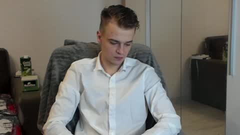 taylor fox online show from 1, 1, 2025