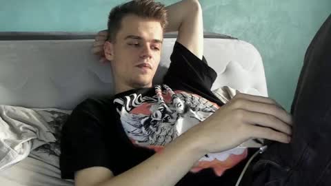 taylor fox online show from 14, 10, 2025