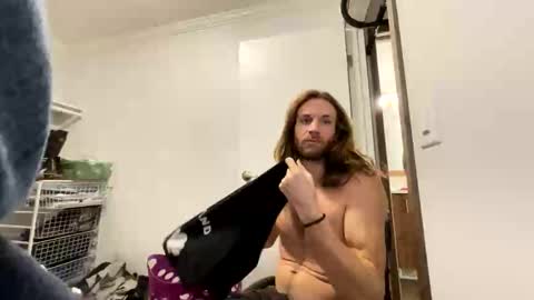 Rollinintheweeds online show from 1, 2, 2026