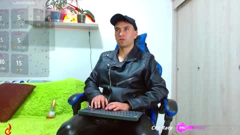 Snapshot of rolos_hot32 chatting on 14, 9, 2025 rolos_hot32 online show from 14, 9, 2025