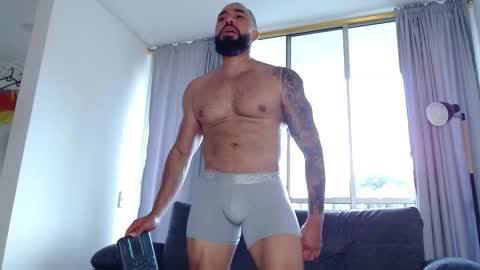 Snapshot of roman_muscle_ chatting on 15, 12, 2025 Roman online show from 15, 12, 2025