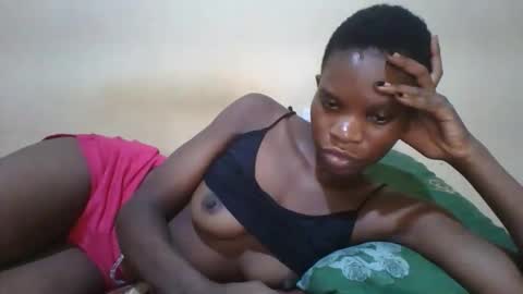 Snapshot of romantic2u4 chatting on 11, 4, 2026 Emma online show from 11, 4, 2026