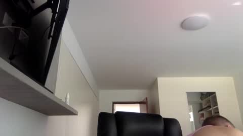 Snapshot of rominus69 chatting on 14, 1, 2025 rominus69 online show from 14, 1, 2025