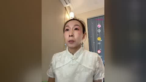 Snapshot of rongrong0329 chatting on 28, 7, 2026 sui sui online show from 28, 7, 2026