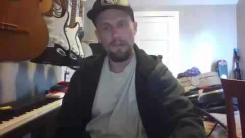 Snapshot of ronniejohnston13 chatting on 22, 5, 2026 ronniejohnston13 online show from 22, 5, 2026