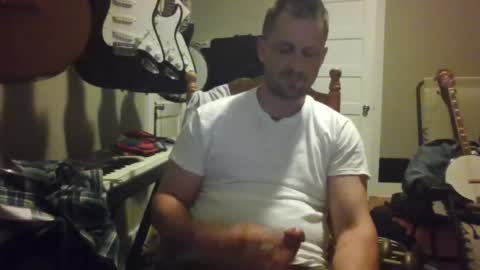 Snapshot of ronniejohnston13 chatting on 14, 6, 2026 ronniejohnston13 online show from 14, 6, 2026