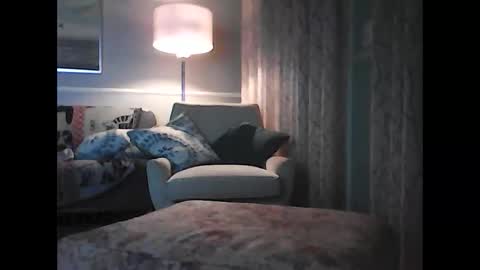 ronvlv online show from 31, 3, 2026