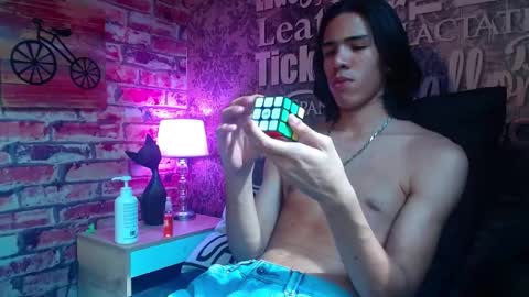 Snapshot of ronymiller_1 chatting on 11, 12, 2024 RonyMiller 1 online show from 11, 12, 2024