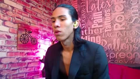 Snapshot of ronymiller_1 chatting on 23, 1, 2025 RonyMiller 1 online show from 23, 1, 2025