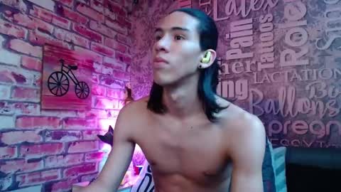 Snapshot of ronymiller_1 chatting on 24, 1, 2025 RonyMiller 1 online show from 24, 1, 2025