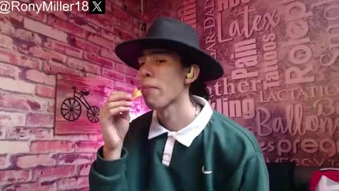 Snapshot of ronymiller_1 chatting on 8, 2, 2025 RonyMiller 1 online show from 8, 2, 2025