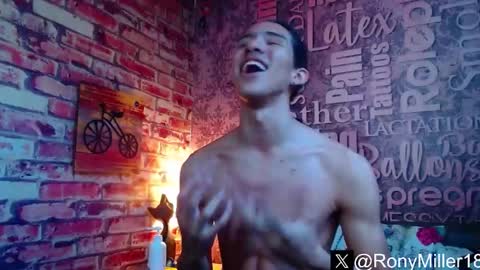 Snapshot of ronymiller_1 chatting on 2, 3, 2025 RonyMiller 1 online show from 2, 3, 2025