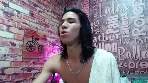 Snapshot of ronymiller_1 chatting on 8, 3, 2025 RonyMiller 1 online show from 8, 3, 2025