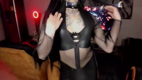 herreraisa offical online show from 21, 3, 2026