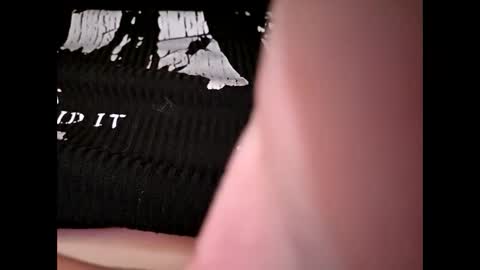 Snapshot of roozzzof chatting on 1, 10, 2025 rooz online show from 1, 10, 2025