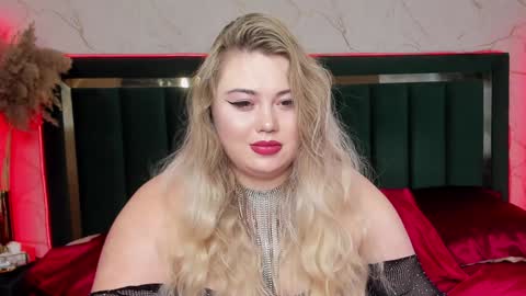 Chloe online show from 5, 2, 2025