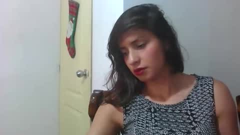 Snapshot of rosasvioletas chatting on 22, 12, 2025 rosasvioletas online show from 22, 12, 2025