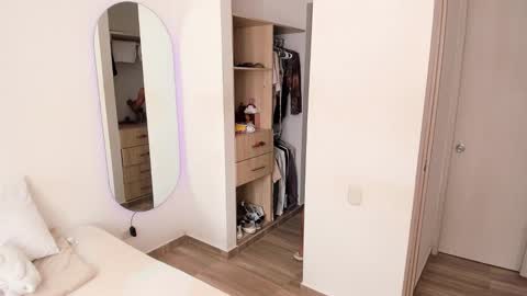 Jhoan Alexis online show from 7, 2, 2026