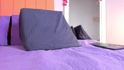 Snapshot of rose_thompson19 chatting on 1, 6, 2026 Rosse online show from 1, 6, 2026