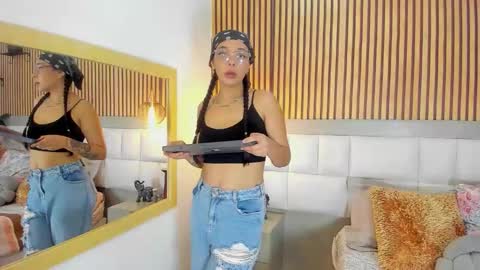 roseaurora online show from 16, 10, 2025