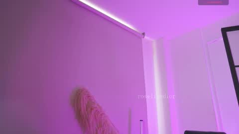 Lyla OF roselinedior online show from 19, 2, 2026