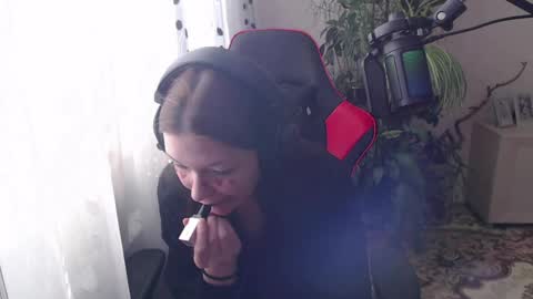 Lina online show from 7, 4, 2026