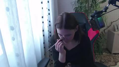 Lina online show from 13, 4, 2026