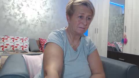 Snapshot of roses_and_lillies chatting on 6, 12, 2024 Lovepinklilly online show from 6, 12, 2024