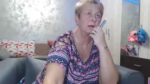 Snapshot of roses_and_lillies chatting on 22, 12, 2025 Lovepinklilly online show from 22, 12, 2025