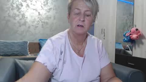 Snapshot of roses_and_lillies chatting on 8, 2, 2026 Lovepinklilly online show from 8, 2, 2026