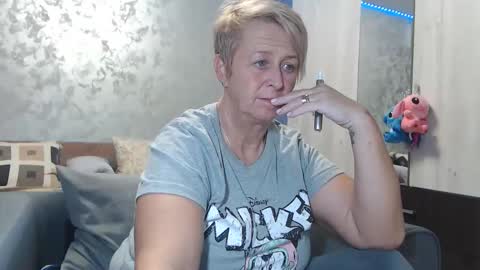 Snapshot of roses_and_lillies chatting on 16, 2, 2026 Lovepinklilly online show from 16, 2, 2026