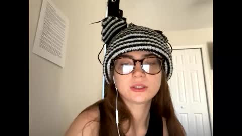 Snapshot of roseyla1 chatting on 2, 2, 2026 roseyla1 online show from 2, 2, 2026