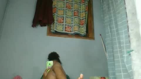 Snapshot of rosia22 chatting on 3, 10, 2025 rosia22 online show from 3, 10, 2025