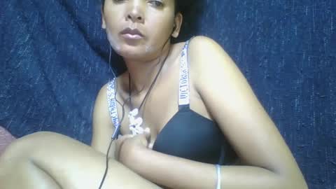 rosia685234 online show from 18, 2, 2025
