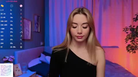 Snapshot of rosie_mac chatting on 21, 6, 2026 Rosie online show from 21, 6, 2026