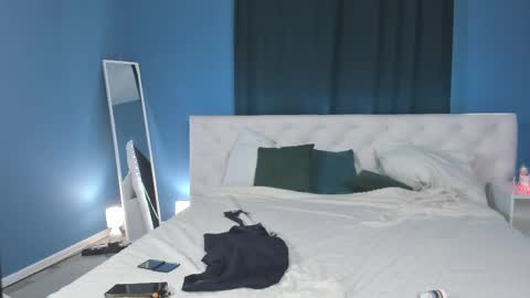 Rose  online show from 25, 4, 2026